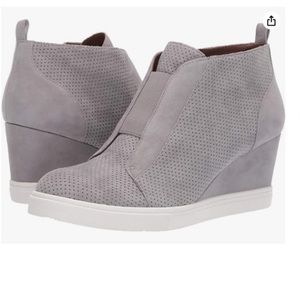 Linea Paolo Felicia Gray Suede Wedge Sneakers-Size 13M